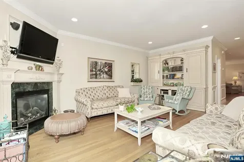 108 Demarest Lane Montvale NJ 07645