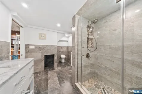 232 Webster Avenue Lyndhurst NJ 07071