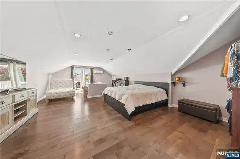 232 Webster Avenue Lyndhurst NJ 07071