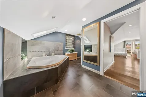 232 Webster Avenue Lyndhurst NJ 07071