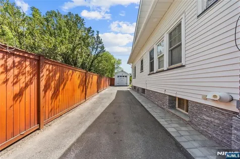 232 Webster Avenue Lyndhurst NJ 07071