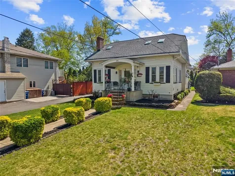 232 Webster Avenue Lyndhurst NJ 07071