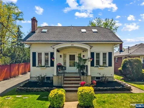 232 Webster Avenue Lyndhurst NJ 07071