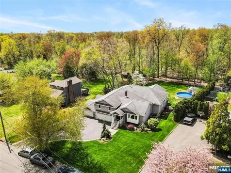 146 President Road Twp Of Washington NJ 07676