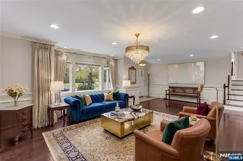 146 President Road Twp Of Washington NJ 07676
