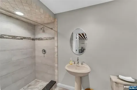 146 President Road Twp Of Washington NJ 07676