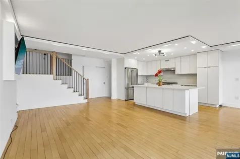1 Horizon Road Fort Lee NJ 07024