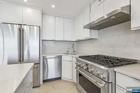 1 Horizon Road Fort Lee NJ 07024