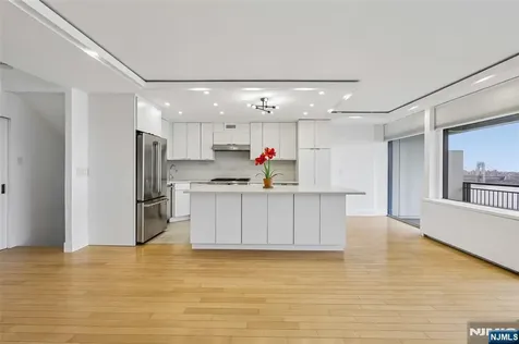1 Horizon Road Fort Lee NJ 07024