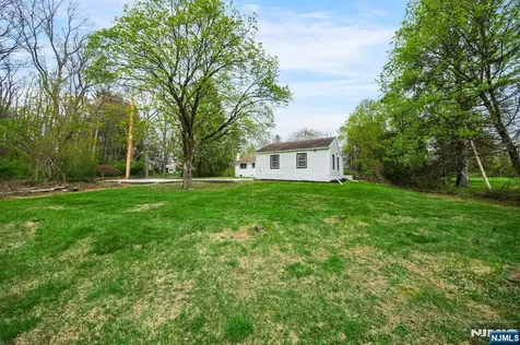 29 Ironia Road Chester Township NJ 07836
