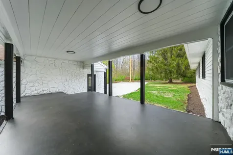 29 Ironia Road Chester Township NJ 07836