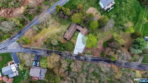 29 Ironia Road Chester Township NJ 07836