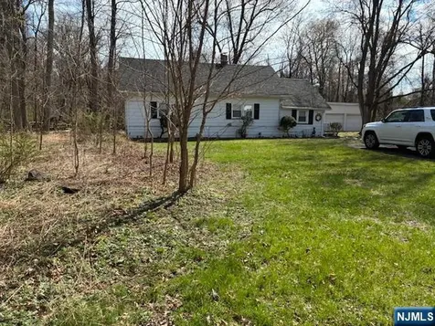26 Colville Road Wayne NJ 07470