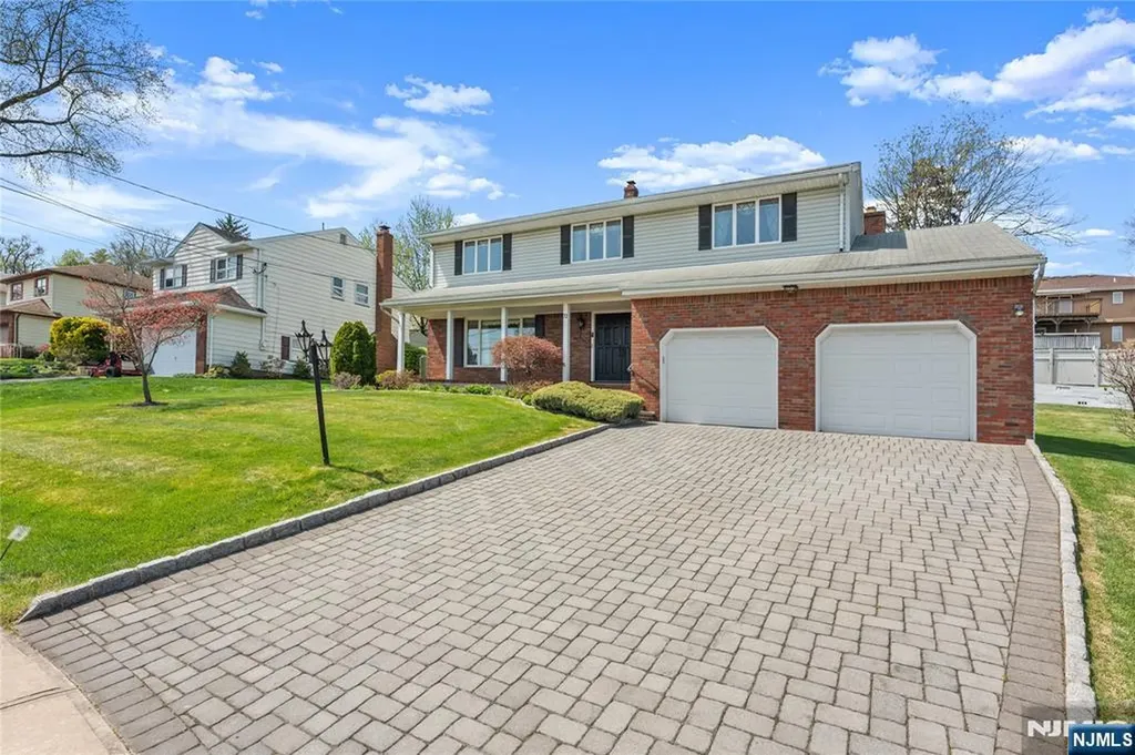 72 Pilgrim Drive Clifton NJ 07013