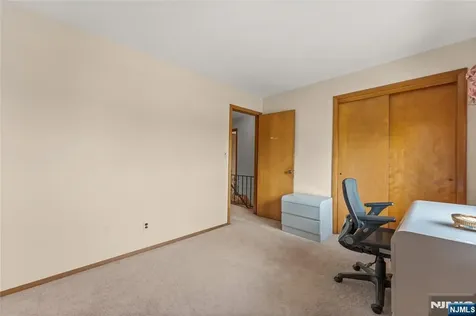 72 Pilgrim Drive Clifton NJ 07013