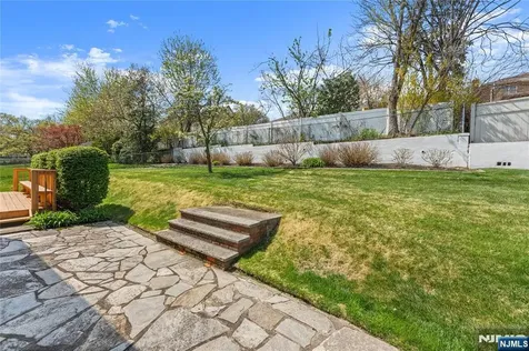 72 Pilgrim Drive Clifton NJ 07013
