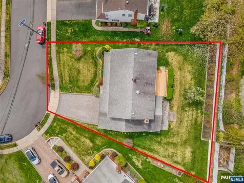 72 Pilgrim Drive Clifton NJ 07013