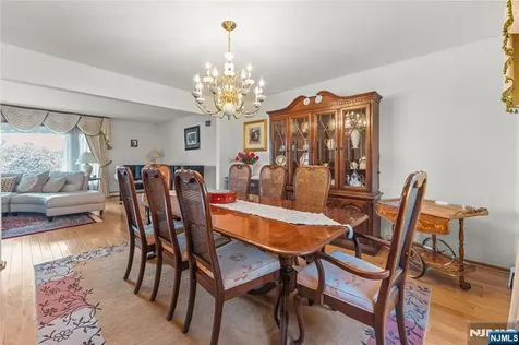 72 Pilgrim Drive Clifton NJ 07013