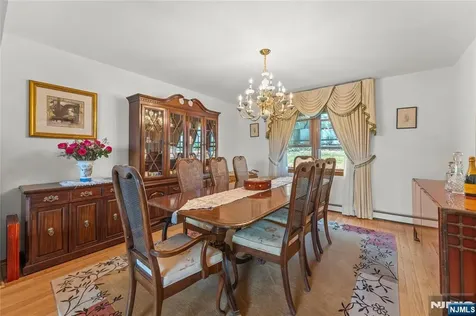 72 Pilgrim Drive Clifton NJ 07013