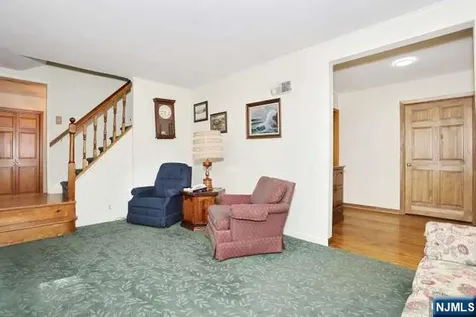405 Terhune Avenue Paramus NJ 07652