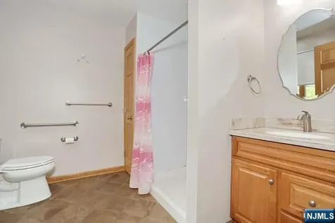 405 Terhune Avenue Paramus NJ 07652