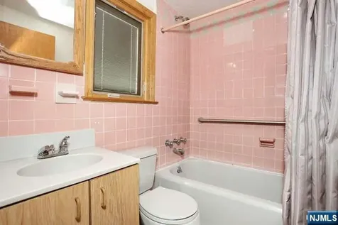 405 Terhune Avenue Paramus NJ 07652
