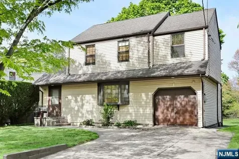 405 Terhune Avenue Paramus NJ 07652