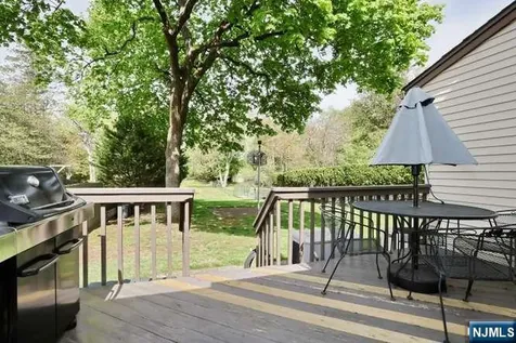 405 Terhune Avenue Paramus NJ 07652