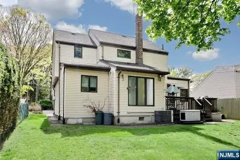 405 Terhune Avenue Paramus NJ 07652