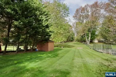 405 Terhune Avenue Paramus NJ 07652