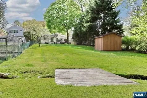 405 Terhune Avenue Paramus NJ 07652