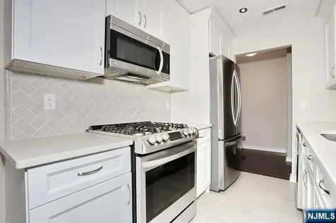 17 Colonial Village Drive Hillsdale NJ 07642