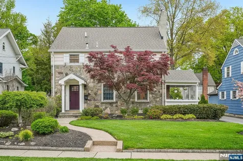 75 S Highwood Avenue Glen Rock NJ 07452