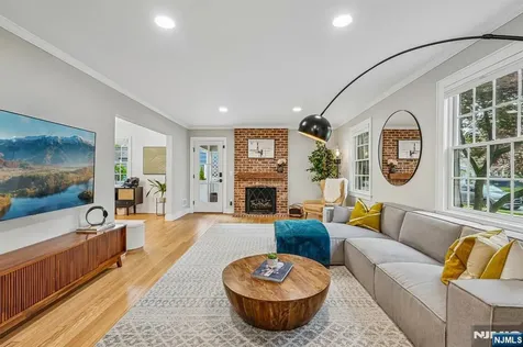 75 S Highwood Avenue Glen Rock NJ 07452