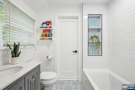 75 S Highwood Avenue Glen Rock NJ 07452