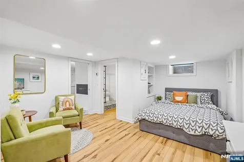 75 S Highwood Avenue Glen Rock NJ 07452