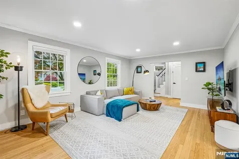 75 S Highwood Avenue Glen Rock NJ 07452