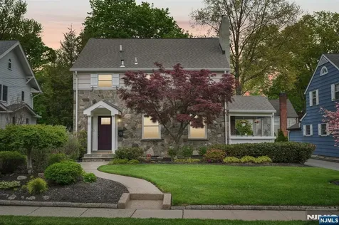 75 S Highwood Avenue Glen Rock NJ 07452