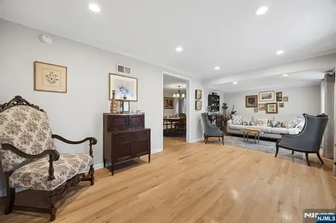394 Burlington Road Paramus NJ 07652