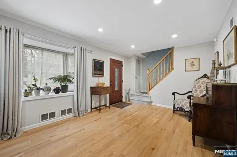 394 Burlington Road Paramus NJ 07652