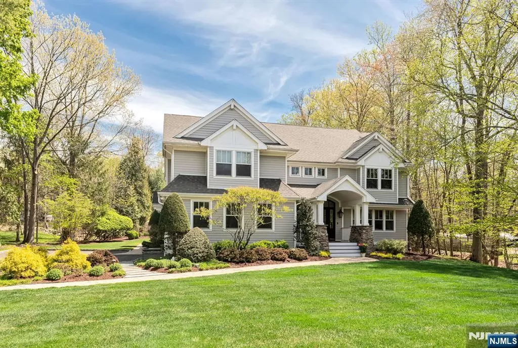 8 Mill Glen Court Upper Saddle River NJ 07458
