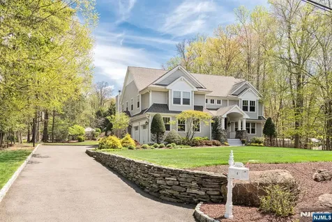 8 Mill Glen Court Upper Saddle River NJ 07458