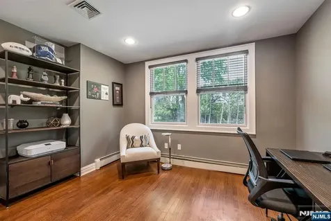 8 Mill Glen Court Upper Saddle River NJ 07458