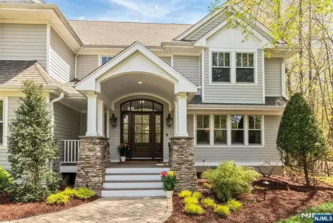 8 Mill Glen Court Upper Saddle River NJ 07458