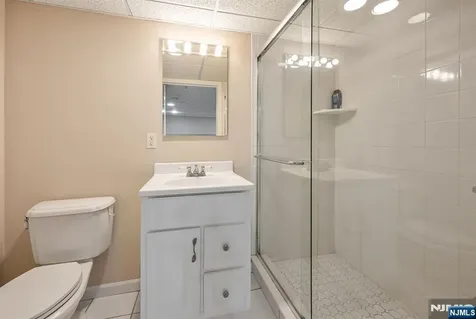 8 Mill Glen Court Upper Saddle River NJ 07458