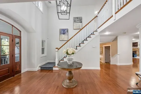 8 Mill Glen Court Upper Saddle River NJ 07458