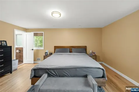 17 Wessman Drive West Orange NJ 07052