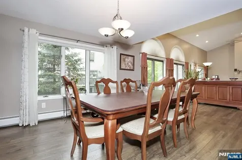 515 Elm Court Norwood NJ 07648