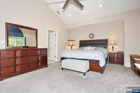 515 Elm Court Norwood NJ 07648
