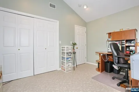 515 Elm Court Norwood NJ 07648